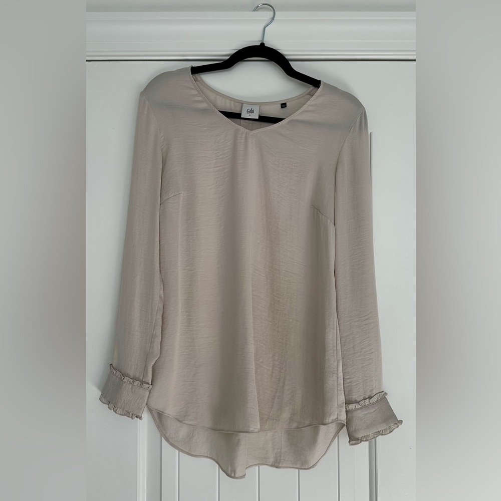 CAbi Women's Elegant Cabi 🔥Blouse Worn Once🔥